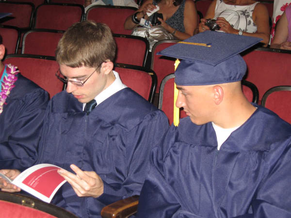 Spring 08 Graduation007